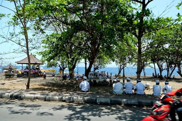 Goa Lawah, miejsce kremacyjne na plaży