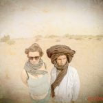 Maroko, reprodukcja fotoobrazu z wystawy sen o Saharze. Własciciele desert campu Chraika - Agata i Mohammad