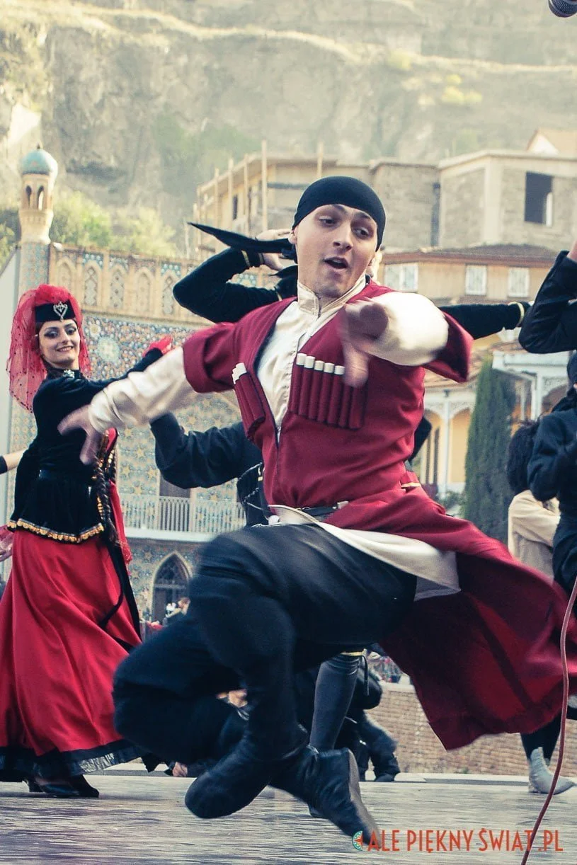 Gruziński tancerz w Tbilisi